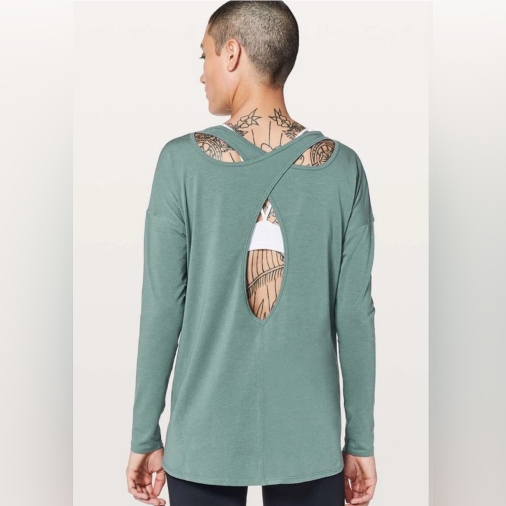 Lululemon Back into it Long Sleeve Tee Shirt Cut Out Back Juniper Green SZ 12